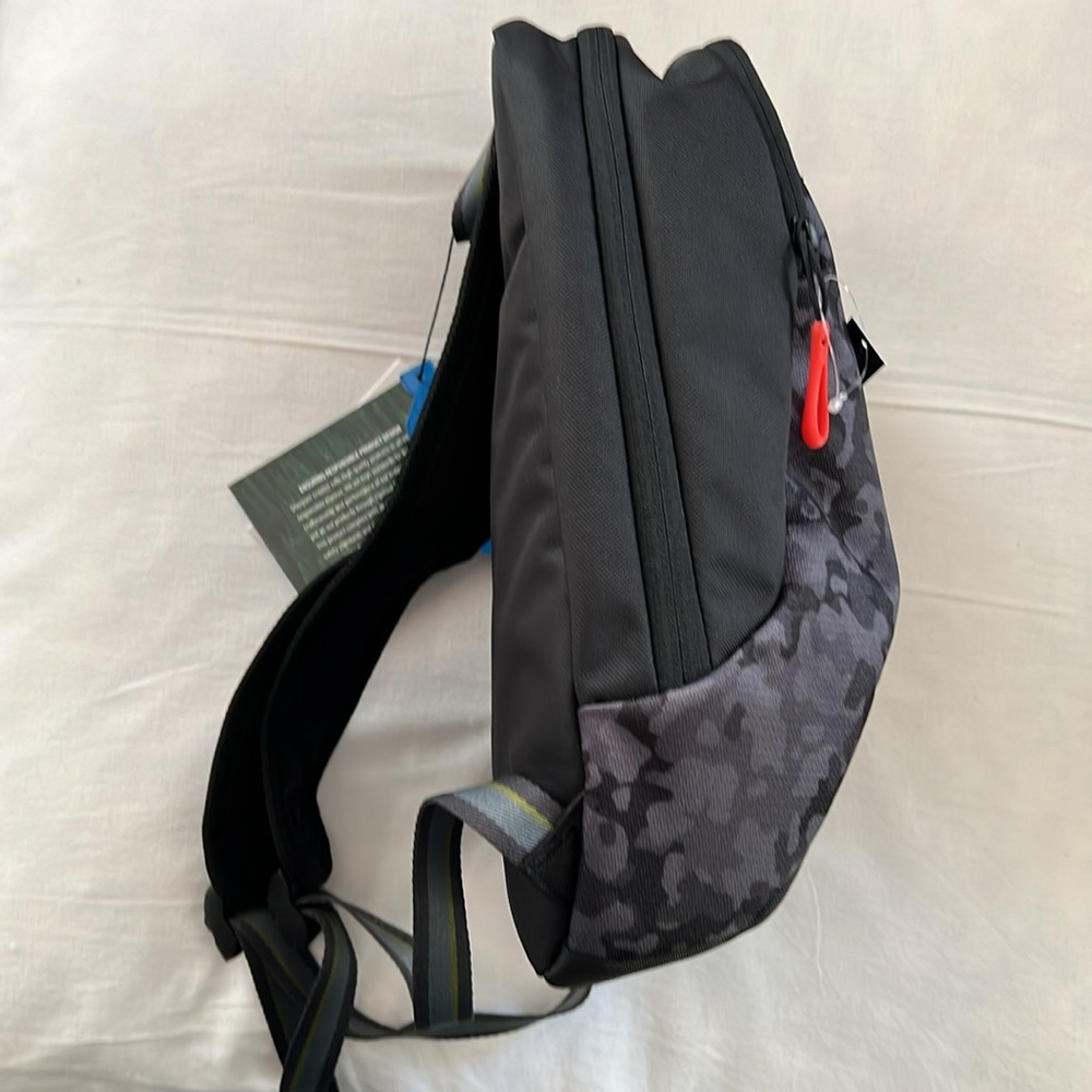 Sherpani Vespa, Mini Backpack - Picture 2 of 6